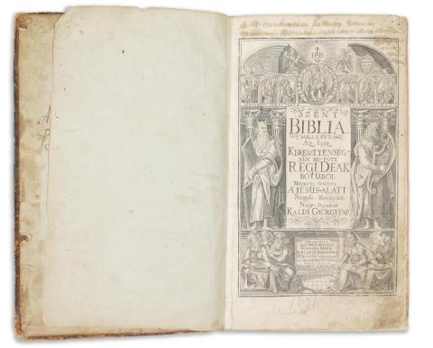 Szent Biblia, mellyet Az Egész Keresztyénségben bevött Régi Deák bötűböl Magyarra fordította a' Jésus-alatt Vitézkedö Társaság-béli Nagy-Szombati Káldi György Pap  Nagy-Szombatban,1732. Berger Leopold.  