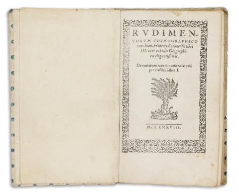 Honterus, Joannes: Rudimentorum cosmographicorum -- Coronensis libri III. cum tabellis Geographicis elegantissimis. De variarum rerum nomenclaturis per classes, liber I. 1578 [Zürich, Christoph Froschauer] 