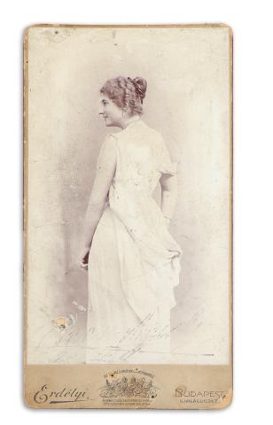 A századforduló budapesti primadonnáinak dedikált fényképei 10db  Budapest, 1898-1904. 