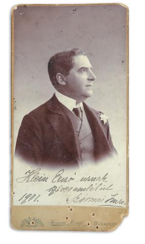 Szirmai Imre színész, színházigazgató portréja dedikációval Kossak József budapesti műterméből 1901 Budapest 
