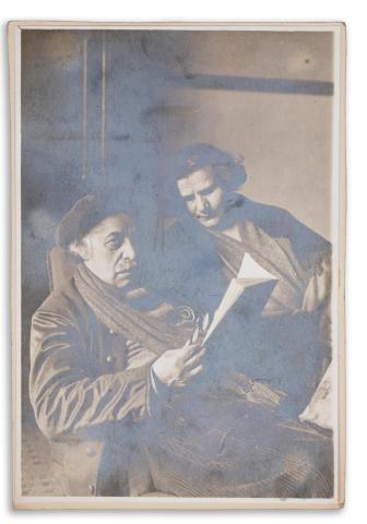 Rippl-Rónai József és felesége, Lazarine Baudrion fényképe  [Kaposvár, Róma villa], [1924] 