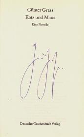 Grass, Günther: Katz und Maus. Eine Novelle.  (München Deutscher Taschenbuch Verlag